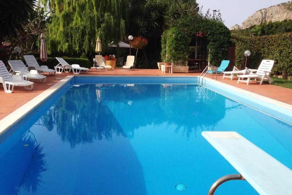 Da Nonna Cettina Appartamento In Villa Con Piscina Палермо Экстерьер фото