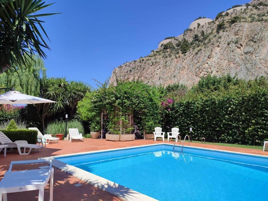 Da Nonna Cettina Appartamento In Villa Con Piscina Палермо Экстерьер фото